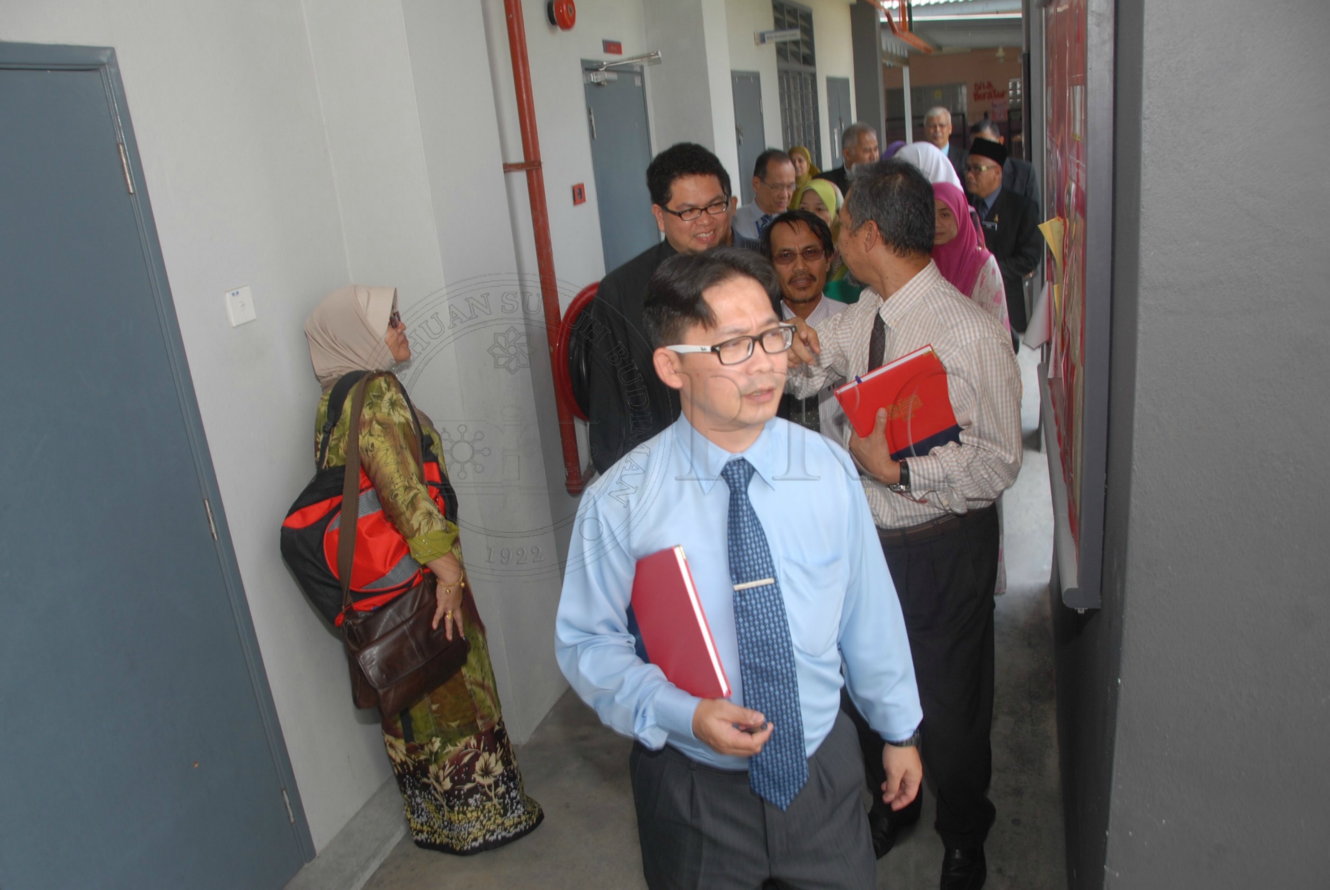 PRO 14 01 SEKOLAH FBA 8150